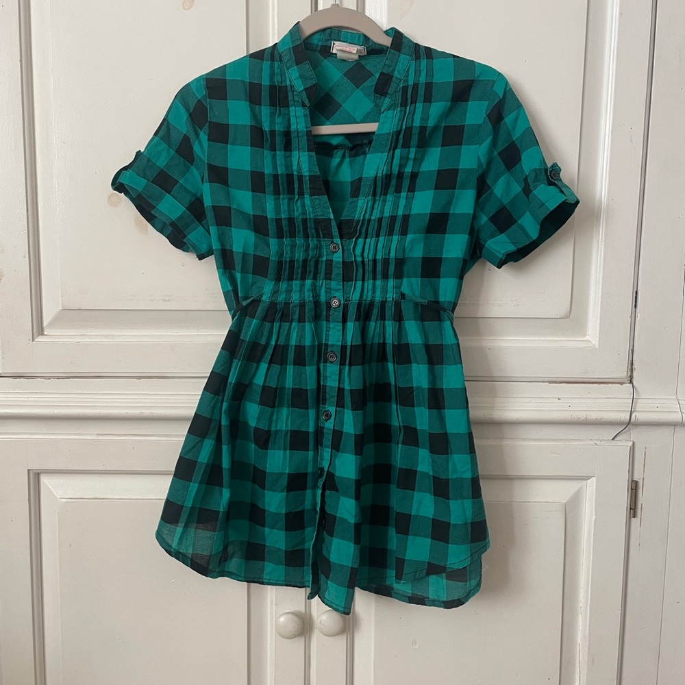 One Clothing women's maternity short sleeve turquoise button up top size medium